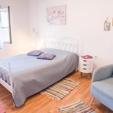 Дом отдыха Holiday House Rea